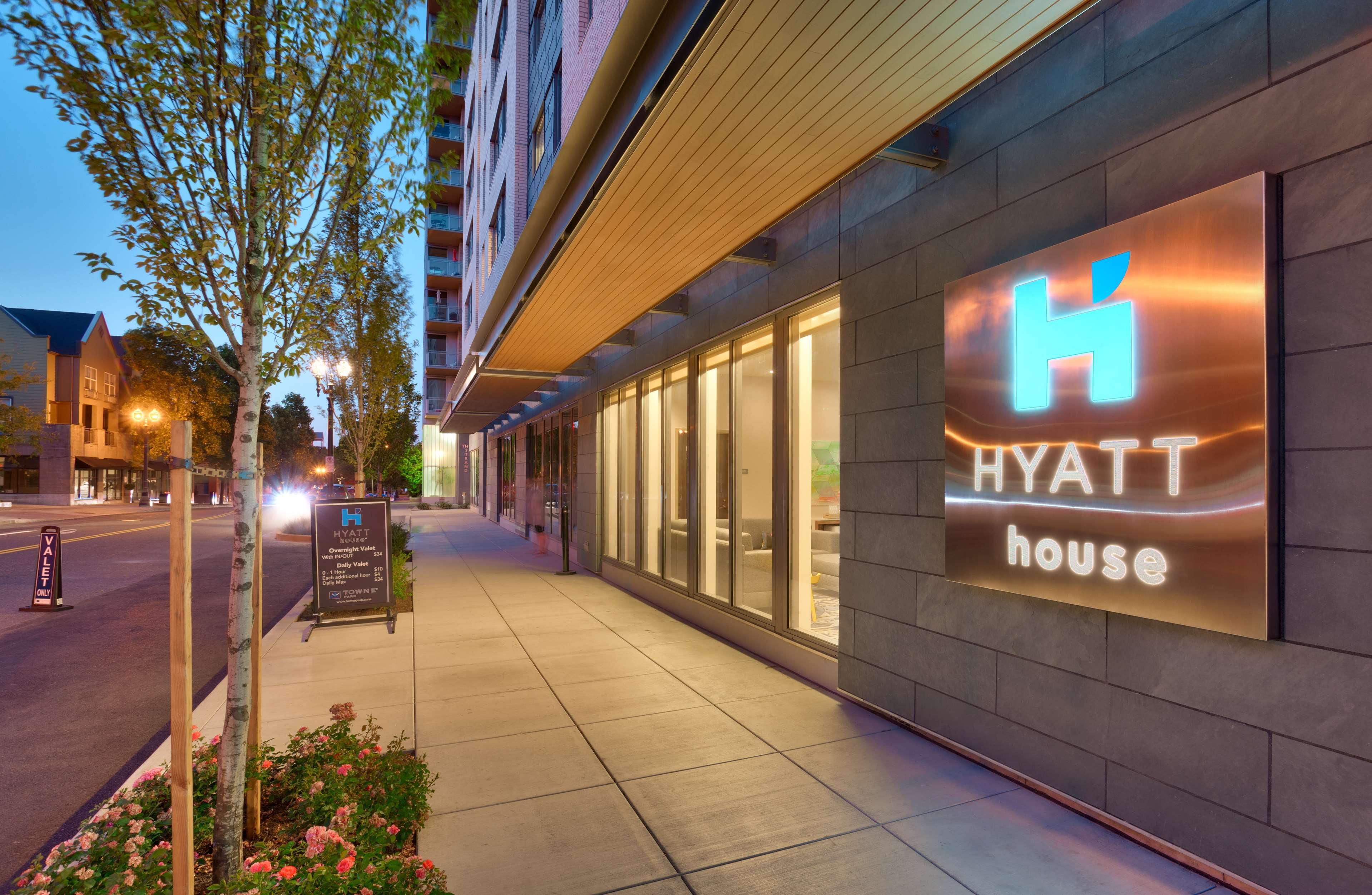 Отель Hyatt House Portland / Downtown Экстерьер фото